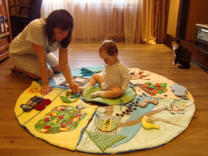 развивающий коврик для детей до 3 лет