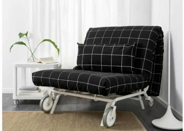 Кресло-кровать от ИКЕА в черном цвете