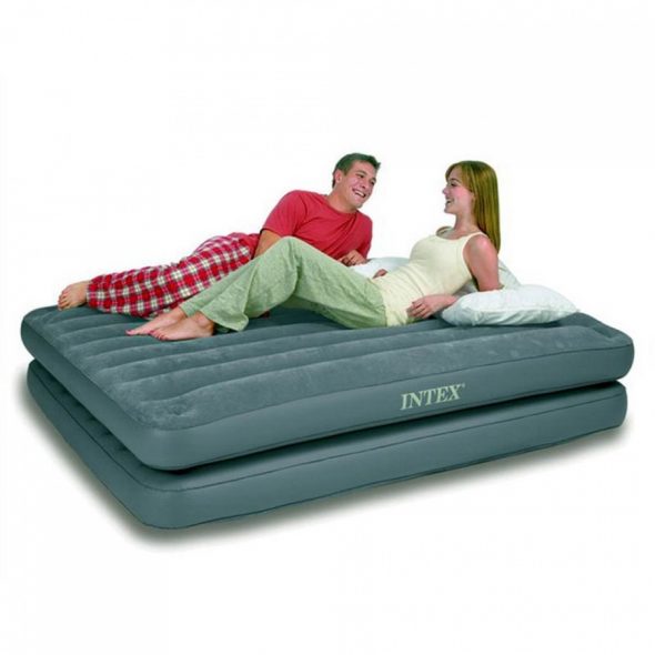 Надувные кровати от Intex - это дополнительное спальное место