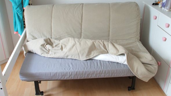 Сборка дивана от Икеа