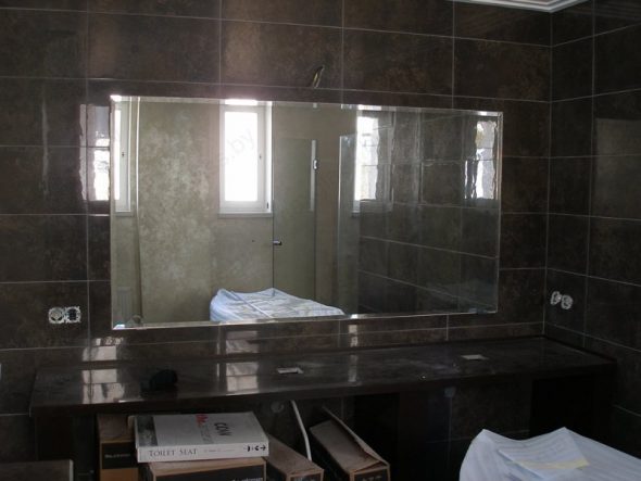 Зеркало в ванную с фацетом 10 мм
