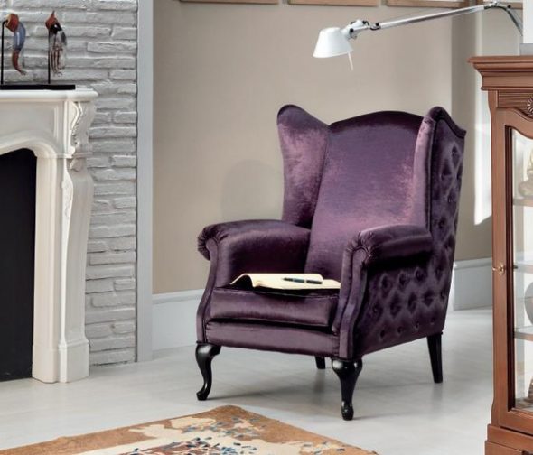 фиолетовое кресло
