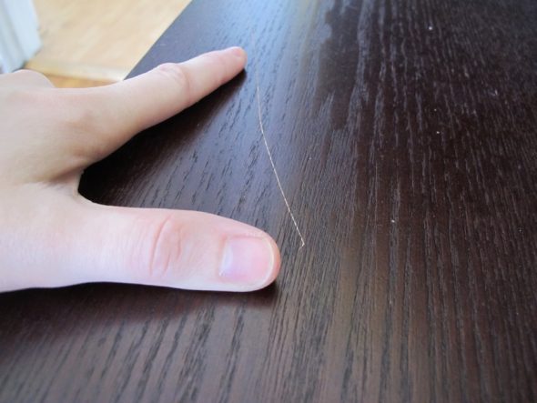 Как убрать мелкие и глубокие царапины на деревянной мебели?