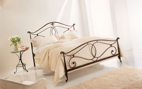 Кованые кровати “Икеа”: модели и их особенности