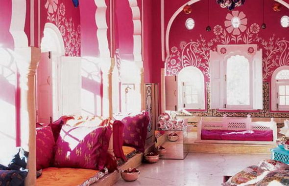 Комната отдыха в индийском стиле