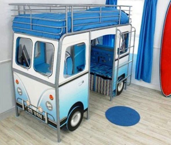 Двухъярусная кровать автобус мадагаскар