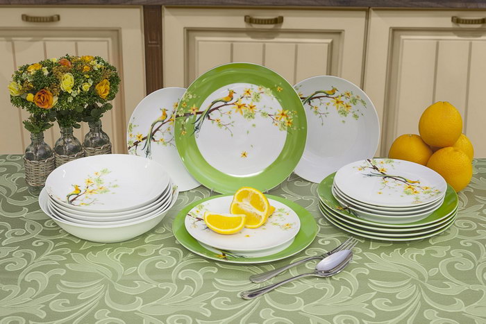 Наборы столовых тарелок для кухни