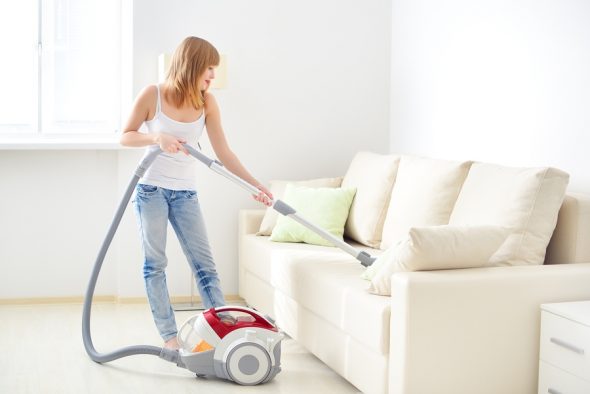 советы как почистить диван в домашних условиях