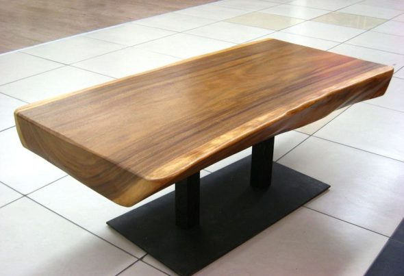 стол из спила деревянный