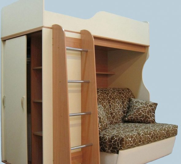 Угловой комплект мебели с кроватью-чердак